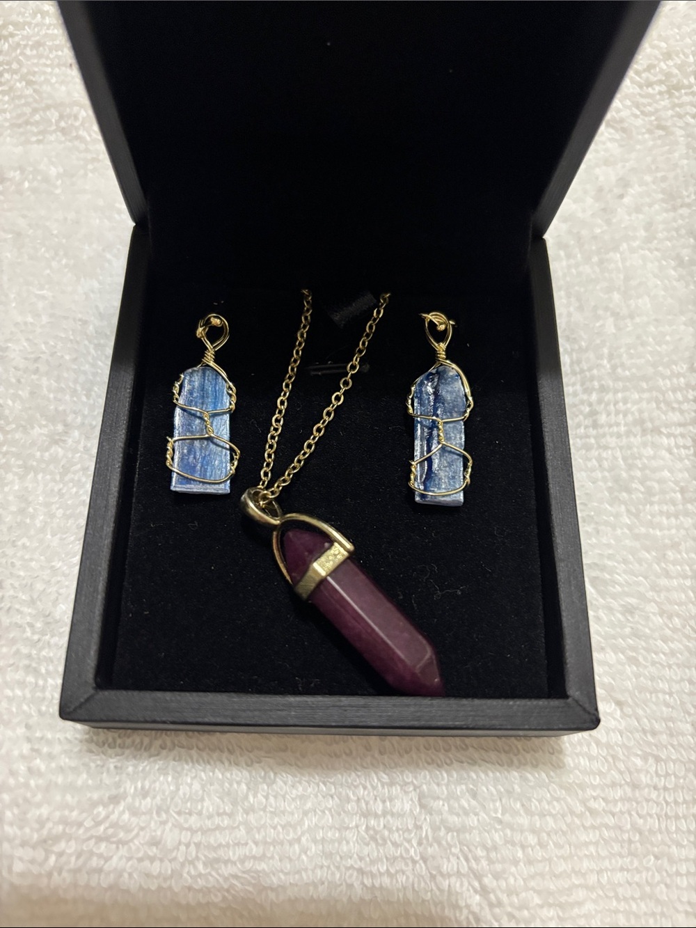 NWT Gold-Tone Purple CrystalPoint Pendant Necklace W/ Blue Wire-Wrapped Earrings